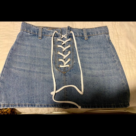 Forever 21 Jean Mini Skirt SZ S - Picture 2 of 5